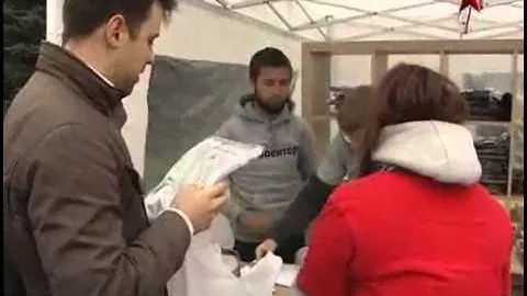 04.05. В России начали продавать футболки "Вежливые люди"