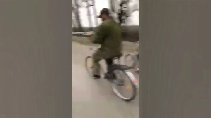 Грозные велосипедные войска ВСУшников идут в наступление